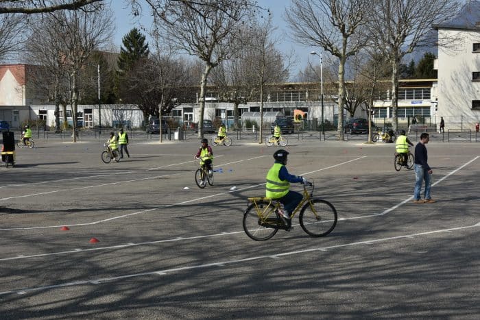 Cours de vélo « Savoir pédaler » et « Remise en selle » 1 DSC 0453 min
