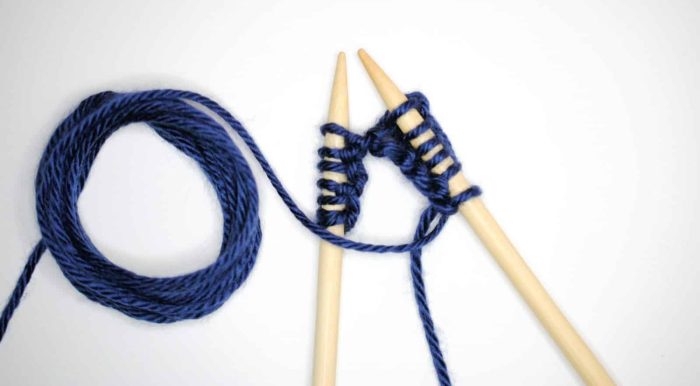 blue and white beaded necklace