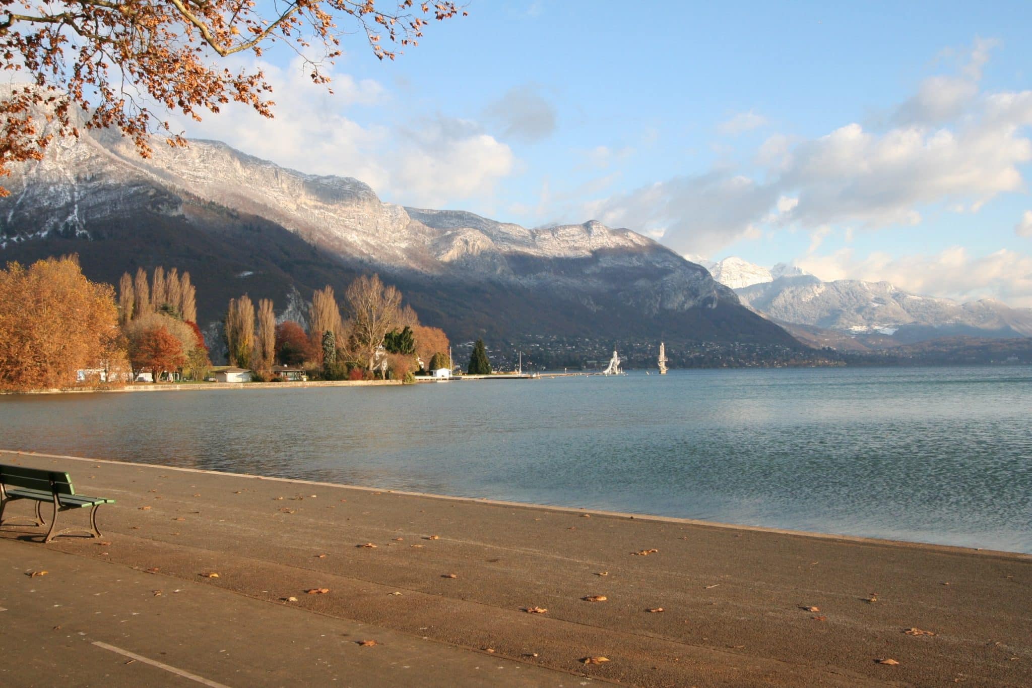 jlc57 annecy lake 1173404 scaled